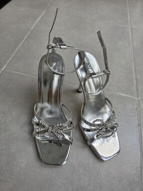 Forever 21 Silver Rhinestone Bow Strappy High Heel Sandals